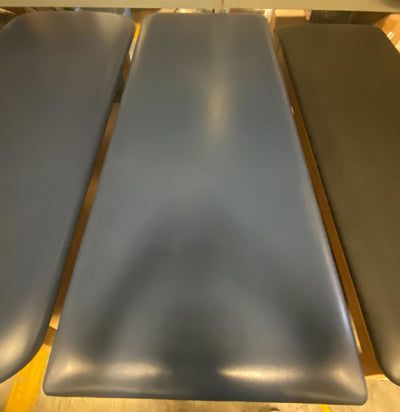 2.5' x 6' Treatment Table (Pre-Owned)